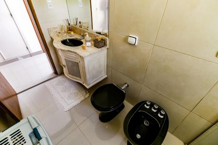 Casa à venda com 410m², 4 quartos e 4 vagasBanheiro