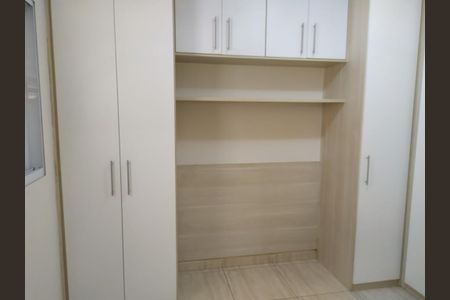 Casa à venda com 3 quartos, 207m² em Vila Tiradentes, São Paulo