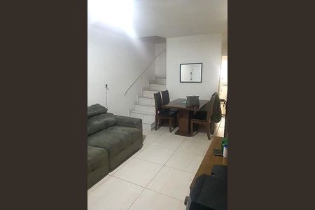 Casa à venda com 2 quartos, 85m² em Vila Albano, São Paulo