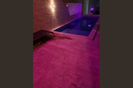 Casa à venda com 3 quartos, 180m² em Vila Sonia, São Paulo