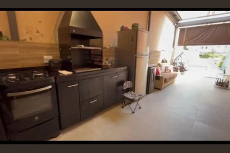 Casa à venda com 3 quartos, 180m² em Vila Sonia, São Paulo