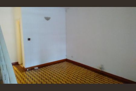 Casa à venda com 3 quartos, 160m² em Jardim das Vertentes, São Paulo