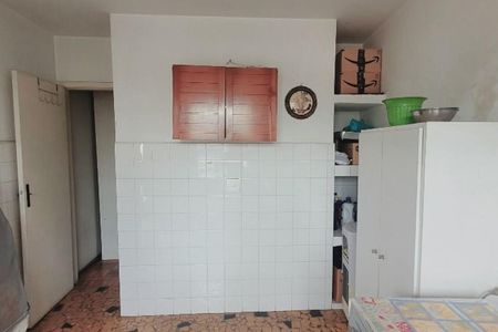 Casa à venda com 4 quartos, 215m² em Jardim Peri Peri, São Paulo