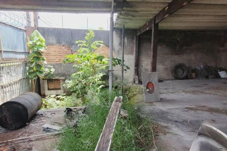 Casa à venda com 115m², 3 quartos e 4 vagas