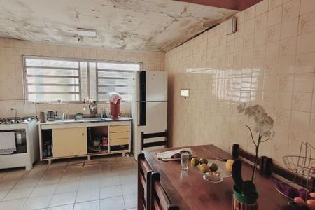 Casa à venda com 115m², 3 quartos e 4 vagas