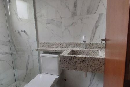 Casa à venda com 178m², 3 quartos e 4 vagas