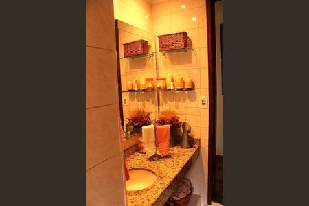 Casa à venda com 300m², 6 quartos e 4 vagas