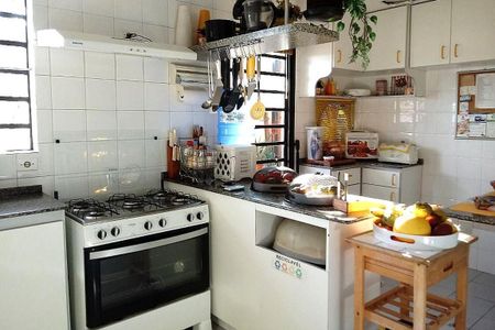 Casa à venda com 300m², 6 quartos e 4 vagas