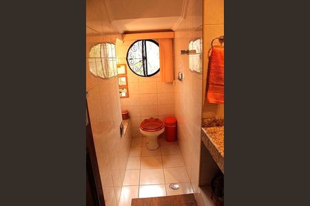 Casa à venda com 300m², 6 quartos e 4 vagas