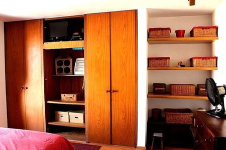 Casa à venda com 300m², 6 quartos e 4 vagas