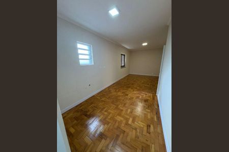Casa à venda com 3 quartos, 325m² em Vila Pirajussara, São Paulo