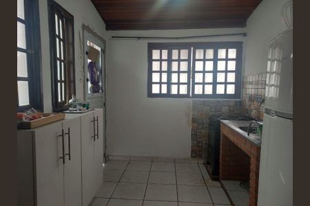 Casa à venda com 2 quartos, 130m² em Jardim Maria Rosa, Taboão da Serra