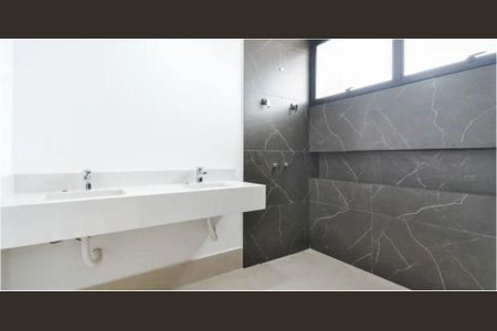 Casa à venda com 3 quartos, 331m² em Indianópolis, São Paulo