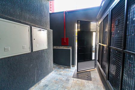 Apartamento para alugar com 42m², 2 quartos e sem vaga Apartamento para alugar com 42m², 2 quartos e sem vagaEntrada