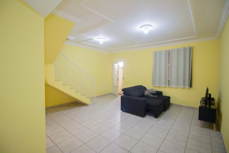 Sala de casa à venda com 3 quartos, 110m² em Tres Barras, Contagem