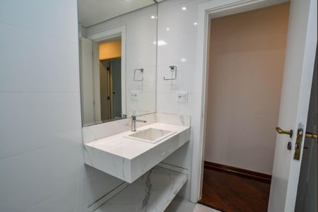 Apartamento à venda com 140m², 3 quartos e 3 vagasBanheiro Social