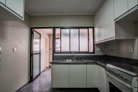 Apartamento à venda com 140m², 3 quartos e 3 vagasCozinha