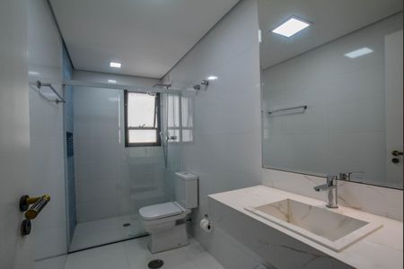 Apartamento à venda com 140m², 3 quartos e 3 vagasBanheiro Social