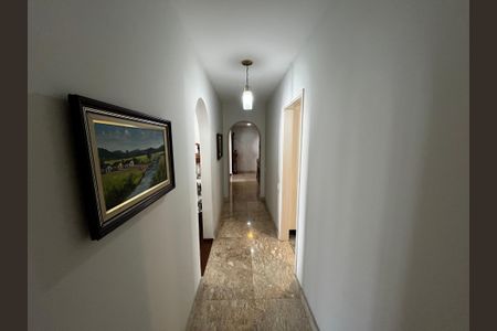 Apartamento à venda com 198m², 4 quartos e 3 vagasCorredor