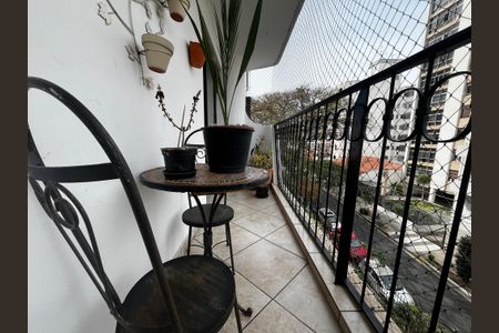 Apartamento à venda com 198m², 4 quartos e 3 vagasVaranda da Sala