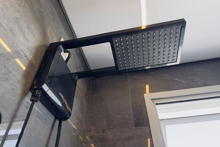 Apartamento para alugar com 65m², 2 quartos e 1 vaga Apartamento para alugar com 65m², 2 quartos e 1 vagaBanheiro da Suíte