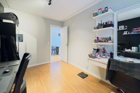 Apartamento para alugar com 65m², 2 quartos e 1 vaga Apartamento para alugar com 65m², 2 quartos e 1 vagaQuarto