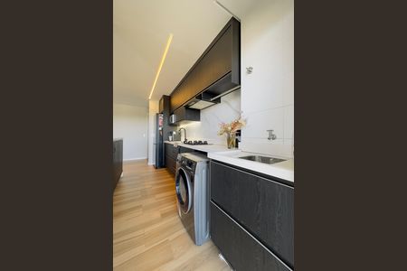 Apartamento para alugar com 65m², 2 quartos e 1 vaga Apartamento para alugar com 65m², 2 quartos e 1 vagaCozinha e Área de Serviço