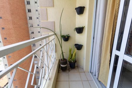 Apartamento à venda com 57m², 2 quartos e 1 vagaVaranda