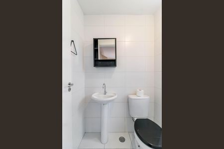 Apartamento para alugar com 28m², 1 quarto e sem vaga Apartamento para alugar com 28m², 1 quarto e sem vagaBanheiro da Suíte