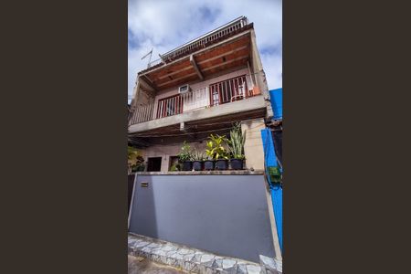 Casa à venda com 131m², 3 quartos e sem vagaFachada