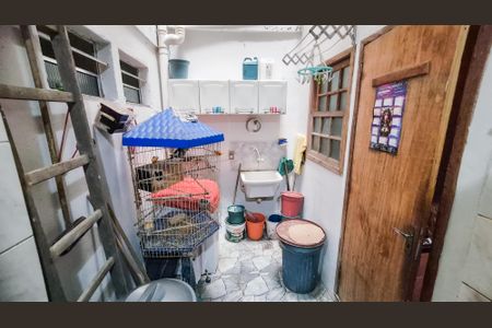 Casa à venda com 131m², 3 quartos e sem vagaÁrea de Serviço