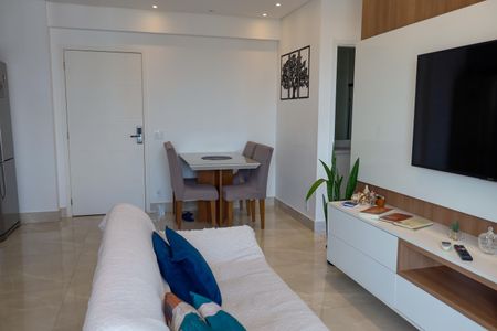 Sala de apartamento à venda com 2 quartos, 66m² em Centro, Osasco