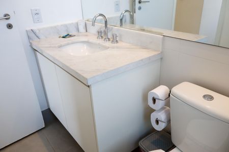 Apartamento à venda com 66m², 2 quartos e 1 vagaBanheiro da Suíte 2