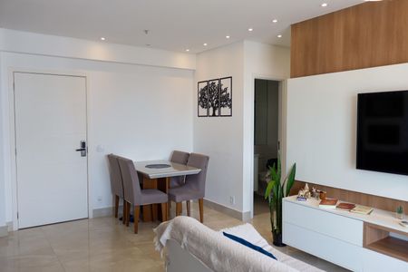 Apartamento à venda com 66m², 2 quartos e 1 vagaSala