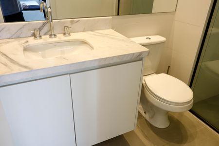 Apartamento à venda com 66m², 2 quartos e 1 vagaBanheiro Social