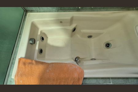 Apartamento à venda com 190m², 4 quartos e 3 vagasBanheiro da suíte 3