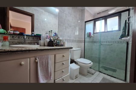 Apartamento à venda com 190m², 4 quartos e 3 vagasBanheiro da suíte 2