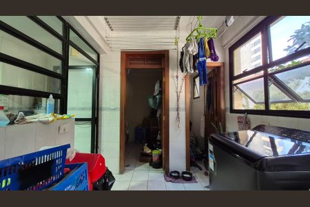 Apartamento à venda com 190m², 4 quartos e 3 vagasLavanderia