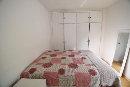 Quarto 2 de apartamento para alugar com 2 quartos, 85m² em Cambuí, Campinas