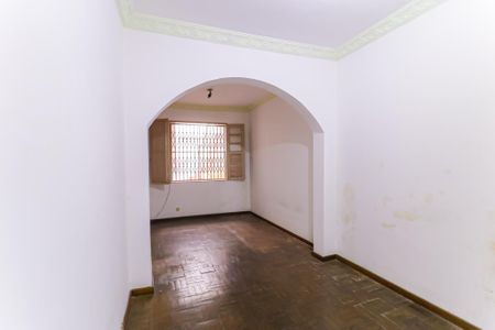 Casa à venda com 320m², 3 quartos e 1 vagaQuarto