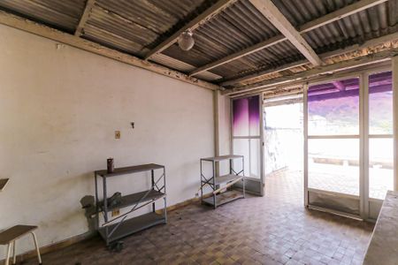 Casa à venda com 320m², 3 quartos e 1 vagaTerraço