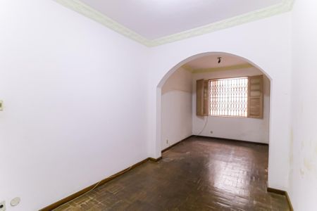 Casa à venda com 320m², 3 quartos e 1 vagaQuarto