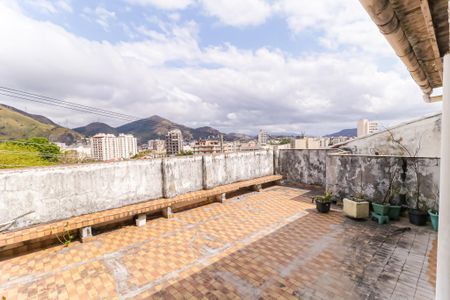 Casa à venda com 320m², 3 quartos e 1 vagaTerraço