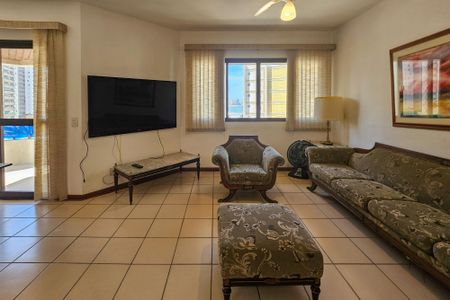 Apartamento para alugar com 121m², 3 quartos e 1 vaga Apartamento para alugar com 121m², 3 quartos e 1 vagaSala