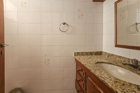 Apartamento para alugar com 121m², 3 quartos e 1 vaga Apartamento para alugar com 121m², 3 quartos e 1 vagaLavabo