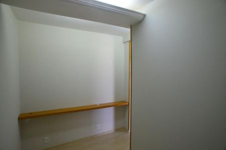 Apartamento à venda com 167m², 4 quartos e 3 vagasQuarto 2