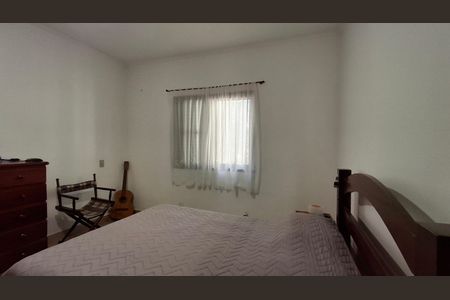 Casa à venda com 260m², 3 quartos e 3 vagas Casa à venda com 260m², 3 quartos e 3 vagasQuarto 2