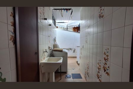 Casa à venda com 260m², 3 quartos e 3 vagas Casa à venda com 260m², 3 quartos e 3 vagasÁrea de Serviço