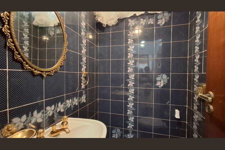 Casa à venda com 260m², 3 quartos e 3 vagas Casa à venda com 260m², 3 quartos e 3 vagasLavabo