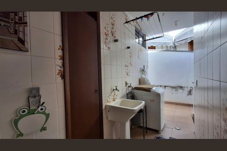 Casa à venda com 260m², 3 quartos e 3 vagas Casa à venda com 260m², 3 quartos e 3 vagasÁrea de Serviço